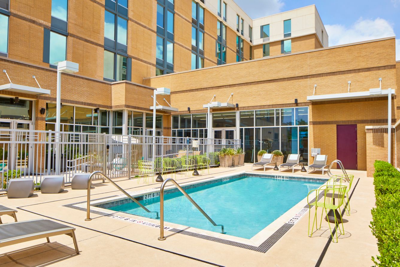 Aloft Austin at The Domain 1