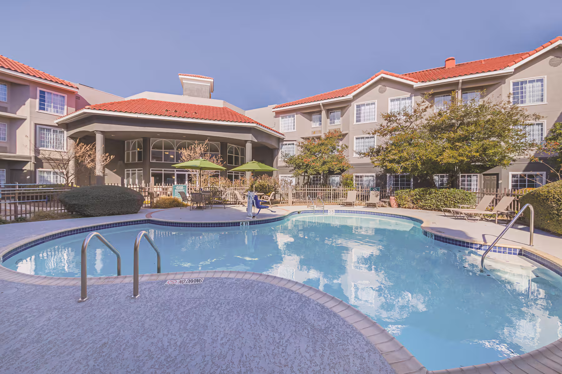 La Quinta Inn & Suites 1