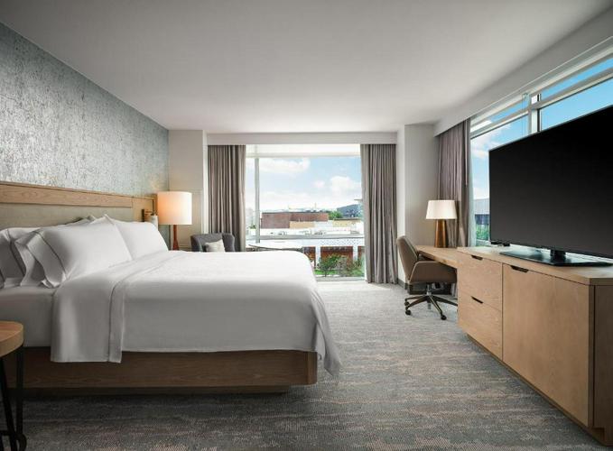 The Westin Austin at The Domain 1